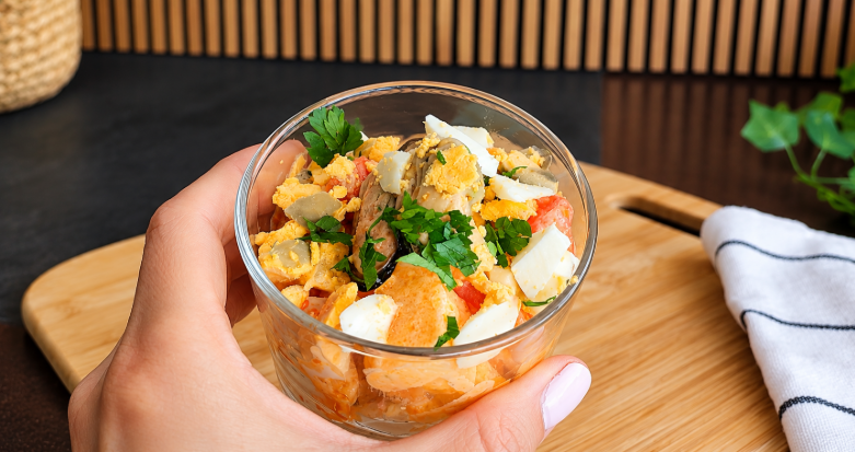 Ensaladilla de mejillones en escabeche y patatas